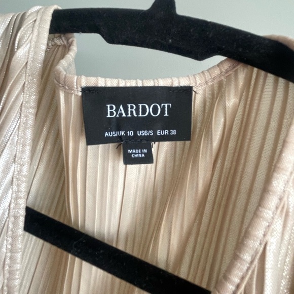 Bardot Gold Long Sleeve Dress US 6 - Picture 2 of 3